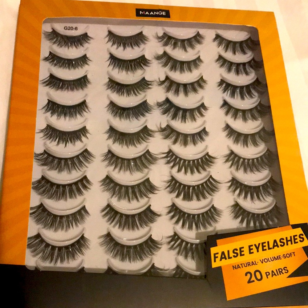 20 pairs of Mink Lashes
